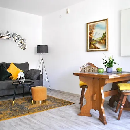 شقة Evia هيمباخ